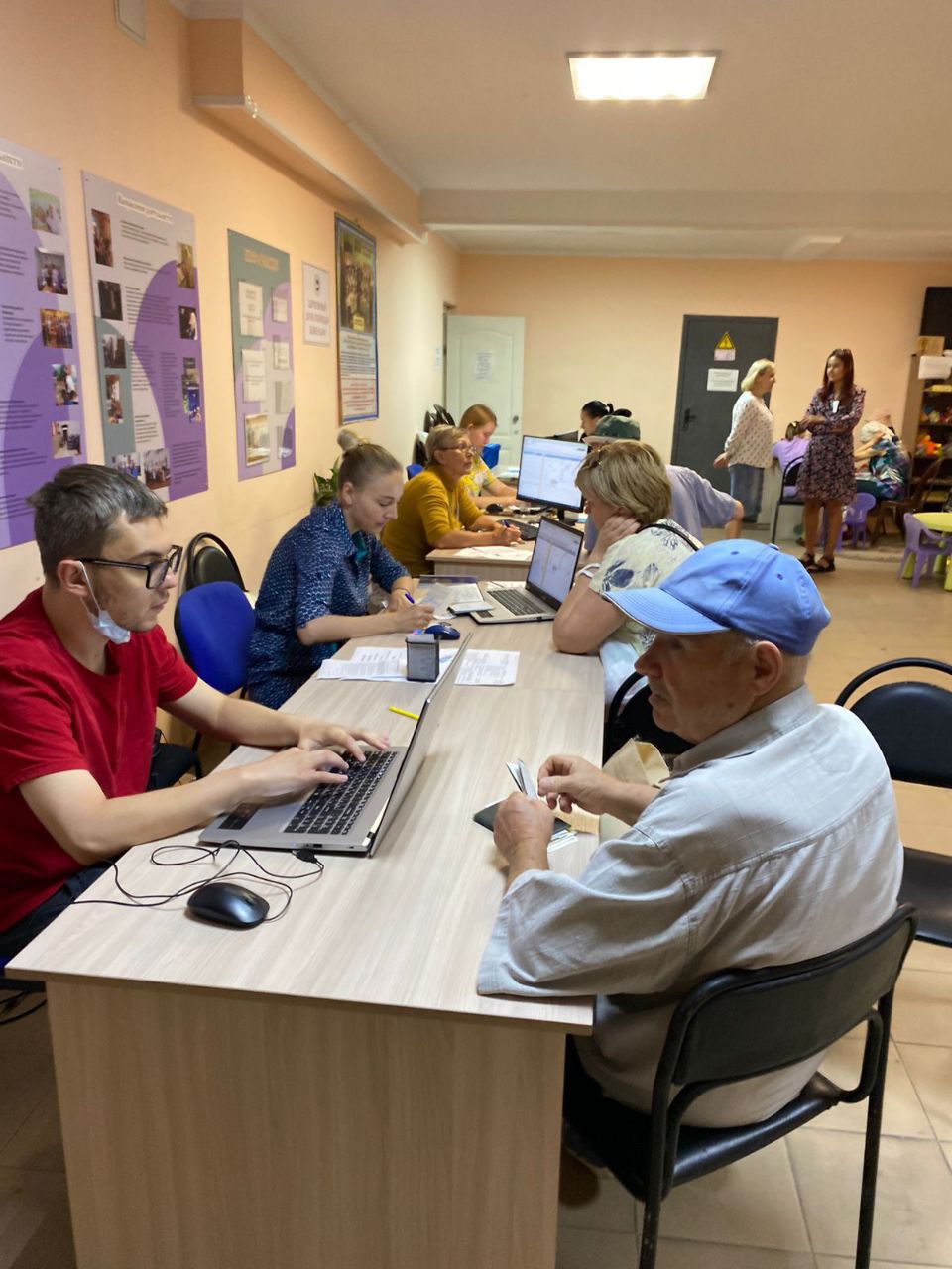 Штаб в Белгороде в Москве - Церковная помощь беженцам и пострадавшим от  военных действий